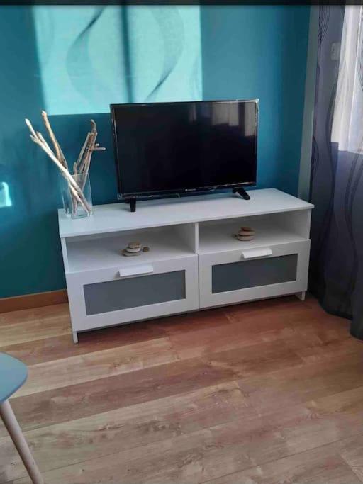 - Entièrement Neuf à 100 Mètres De La Appartement *