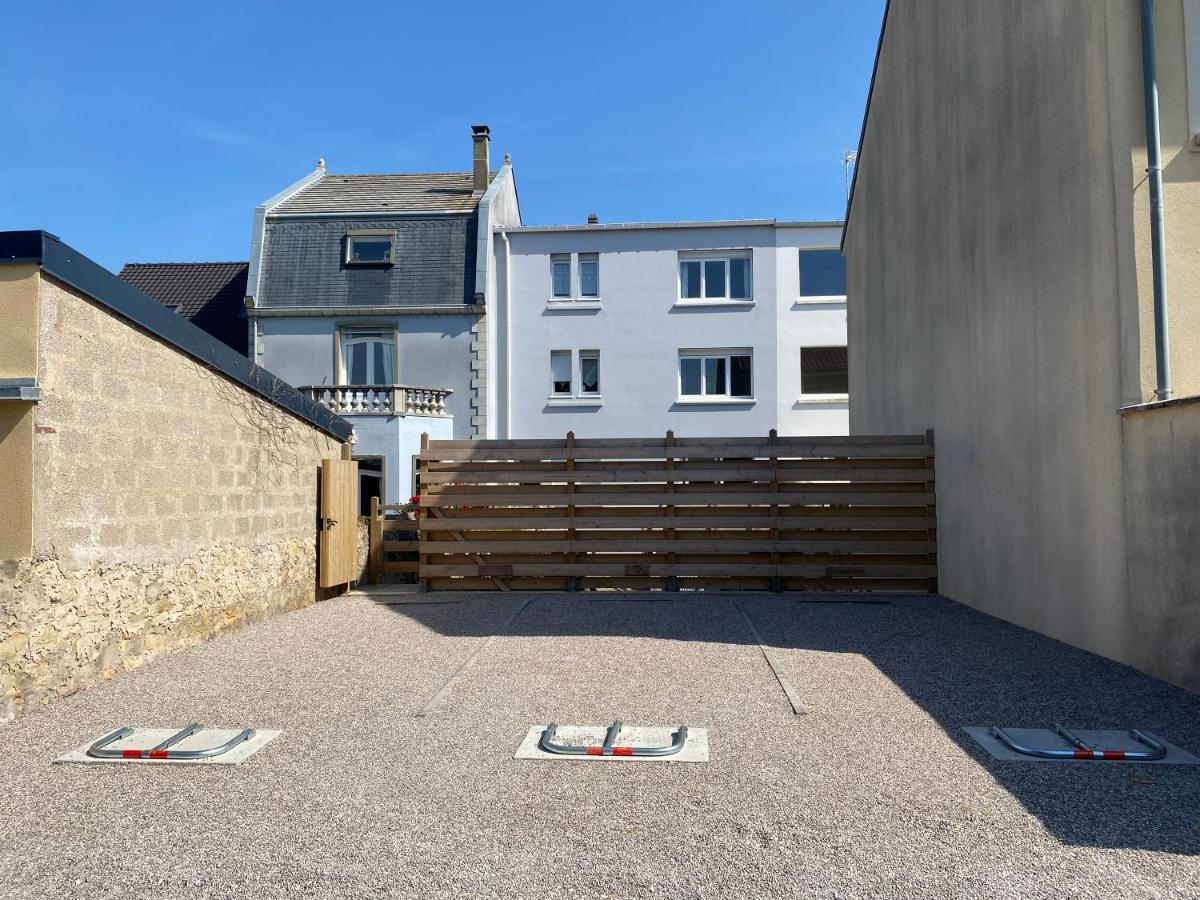 - Entièrement Neuf à 100 Mètres De La Appartement *